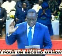 Vidéo – Regardez la réaction incroyable de Mariéme Faye Sall, lors du prestation de serment de Macky Sall devant le Conseil constitutionnel et 18 chefs d’Etats