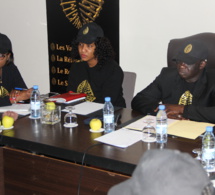 Les images de la réunion mise au point sur les préparatifs des CAURIS D'OR le 20 avril au Chapito du King Fhad.