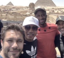 Diouf, Yaya Touré : les stars africaines posent sous les pyramides avant le tirage de la Can