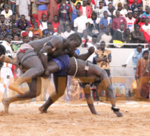 Wouly Wouly « dégrade » le policier Big Pato, tout ce que vous n’avez pas vu en images