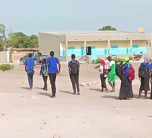 Visite au lycée de Bambaly construit par Sadio Mane