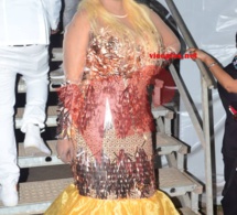 ANNIVERSAIRE WALY SECK: Guigui apporte sa touche dans sa robe magnifique.