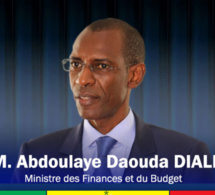 MINISTERE DU BUDGET : Abdoulaye Daouda Diallo prive de salaire certains agents