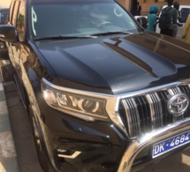 Ce proche de Macky Sall s'offre une voiture à 45 millions FCfa et crée la polémique (photos)