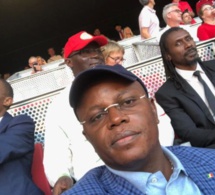 Le ministre du sport Matar Ba, le président de la fédération sénégalaise de football, le vice président et le Sélectionneur Aliou Cissé à Madrid pour soutenir Sadio Mané.