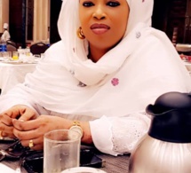 Regardez Sokhna Fatou Bintou Pouye Mbacké, l'épouse de Serigne Abdou Karim Mbacké, à la Mecque