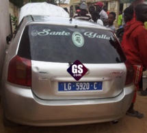 URGENT: Un véhicule Toyota Corolla se renverse avec 3 femmes à son bord