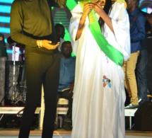 Katy Ly remporte la couronne Miss Labado 2019 devant les 19 participantes au stade Marius Ndiaye avec Waly Seck