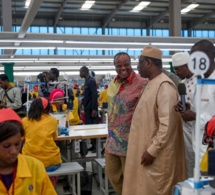 Visite de la nouvelle ville de Diamniadio de Sa Majesté Mswati III, Roi d’Eswatini avec Macky Sall.