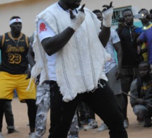 OPEN PRESSE: Boy Niang 2 de Pikine déclare le feu et ses flammes à son adversaire le 13 juillet. Un combat Al Bourakh Events drapeau Aliou Sall Maire de Guédiawaye.