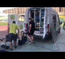 En pleine installation de la VAR pour le match Sénégal Vs Bénin (vidéo)