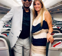 Direction Égypte: Youssou Ndour pose avec la femme de Gana Gueye