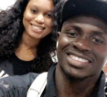 Les Lions soutenus par leurs supporters à l’aéroport, avant leur départ pour Dakar