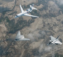 Des combattants sud-coréens tirent des centaines de coups de semonce sur un avion militaire russe