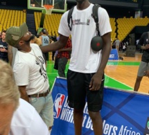 Tacko Fall, même l’artiste Davido n’en croit pas ses yeux