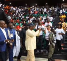 Vidéo – Un accueil chaleureux a été réservé au président Macky Sall à la cérémonie d’ouverture de l’Afrobasket