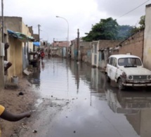 PHOTOS - Dégâts de la pluie en banlieue : routes inaccessibles, maisons envahies...