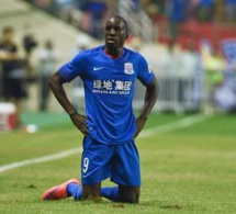Racisme: Demba Bâ appelle les joueurs noirs à quitter le Championnat d’Italie