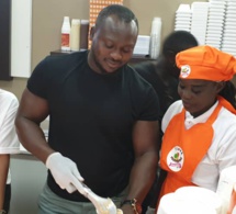 Modou Lo chez le N°1 du Glacier mondial MAMMAMIA est désormais disponible chez Katia en face station Shell de Ngor aux Almadies