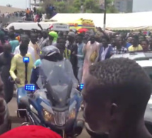 Vidéo – Un voleur dans la foule à Massalikul Jinan