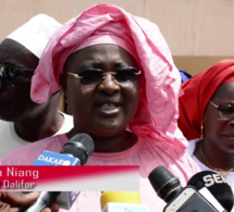 L'honorable député Awa Niang offrent des subventions au mouvement associative de Dalifor