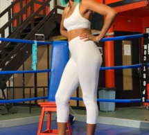 Que mijote Queen Biz dans une salle de boxe?