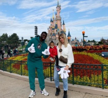 Disneyland Paris: M’Baye Niang en famille