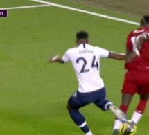 Video: Sadio Mané prend de vitesse Aurier et provoque un penalty transformé par Salah