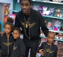 Paris: Wally Seck en toute complicité avec ses enfants
