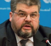 Un député ukrainien pris en flagrant délit avec des prostituées au Parlement