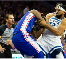NBA – La grosse bagarre entre Joël Embiid et Karl-Anthony Towns