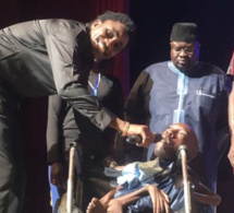 Vidéo: Le Duo de Wally Seck avec ce jeune handicapé fait pleurer toute la salle au Grand Théâtre…