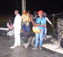 Stade Caroline Faye de Mbour, Coumba Gawlo en concert pour le Terrou War Tour.