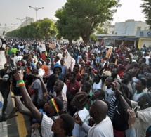 Marche contre la hausse du prix de électricité: le pari de la mobilisation réussi (images)