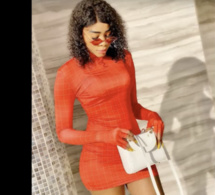 Ngonish Caramel atomise la toile avec sa tunique « rouge danger »
