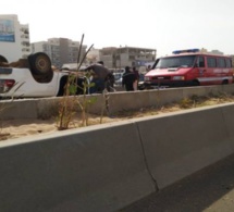 Poste Thiaroye : Un camion remorque emboutit une L200