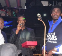 Vipeoples décerne le trophée de l'homme de l'année 2019, à Waly Seck au Vogue