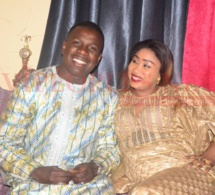 La belle complicité entre Djiby Dramé et son épouse Maman Chérie. Admirez les images