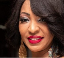 Viviane Chidid tresse des lauriers à Bouba Ndour