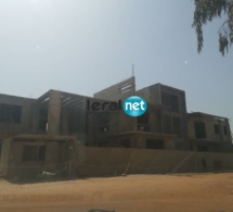Voici le futur chateau, Résidence secondaire de Nafi Ngom Keïta en face l'Ecole Française Saly