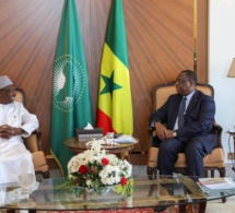 Photos en live au Palais de la République: Macky Sall reçoit ses frères