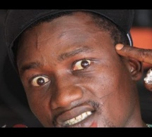 Le rappeur "Dof Ndèy" insulte copieusement le Pr Macky Sall, le ministre de l'Intérieur, Cissé Lo... et se fait arrêter par la SR