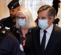 François Fillon et son épouse condamnés pour emplois fictifs au Parlement français.