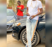 Wally Seck change de look. Regardez !