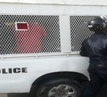À PEINE ÉLARGI DE PRISON, IL VOLE 100 SACS DE FOIN DE SON PÈRE POUR ACHETER DES HABITS