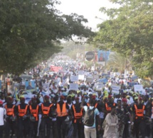 Place de la Nation: les images de la forte mobilisation de Ñoo lank