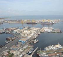 Môle 10 - Alerte environnementale - Un liquide mystérieux et nauséabond se dégage du Port