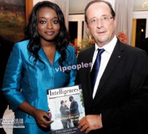 Amy Sarr Fall, Directrice d'Intelligences Magazine en compagnie du Président François Hollande.