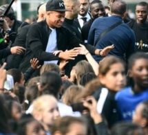 PSG : Les images du retour peu triomphant de Neymar et Kylian Mbappe