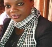 Le député Sira Ndiaye passe son temps sur Facebook à L'Assemblée nationale Le député Sira Ndiaye passe son temps sur Facebook à L'Assemblée nationale